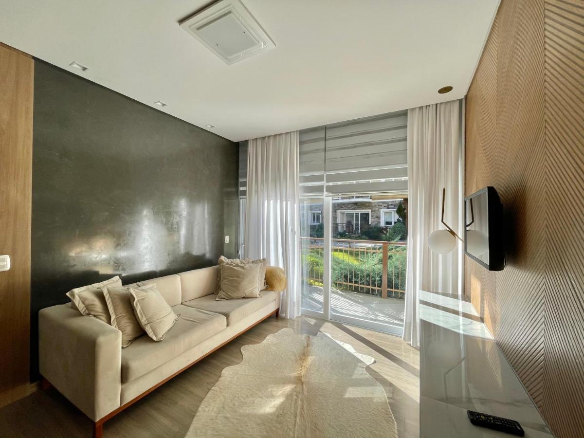 Apartamento De Luxo Casa De Pedra Apartment กรามาโด ภายนอก รูปภาพ