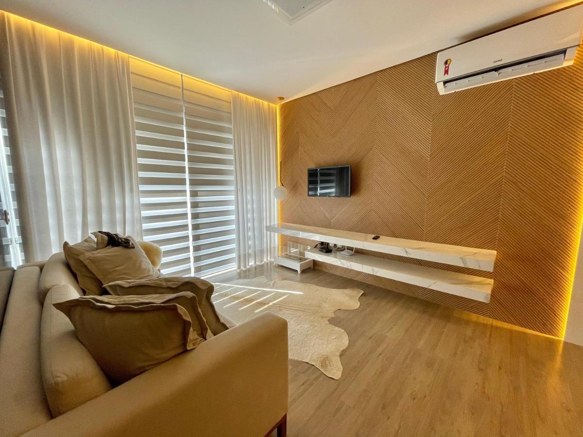 Apartamento De Luxo Casa De Pedra Apartment กรามาโด ภายนอก รูปภาพ